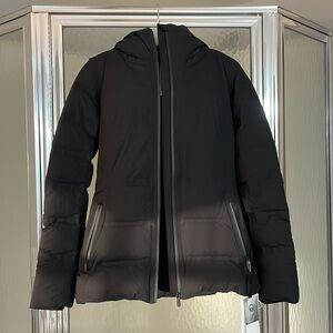 Brand new WT, lululemon sleet street size 2